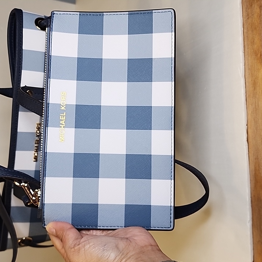 Michael Kors Small Tote Bag - Picture 10 of 13